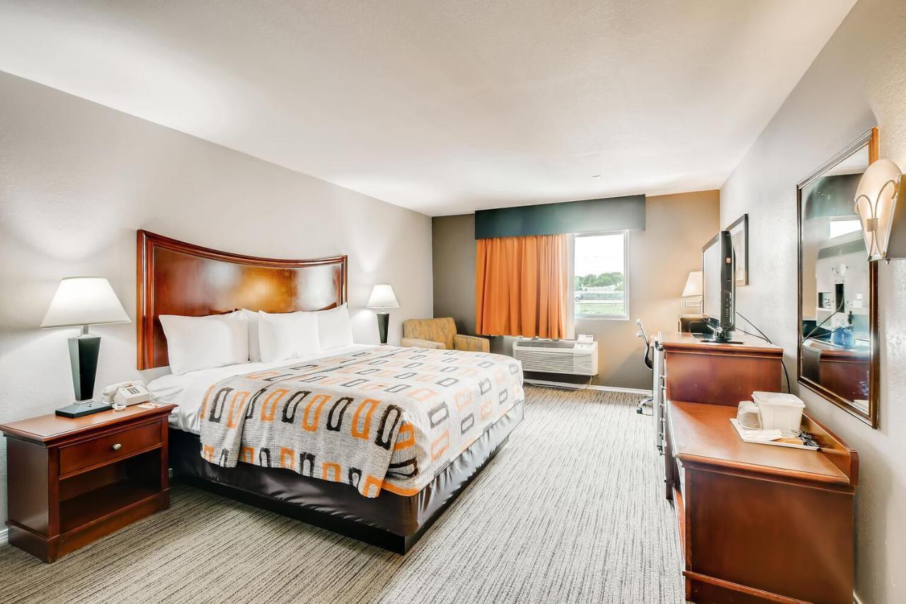 Orangewood Inn And Suites Midtown Austin Extérieur photo