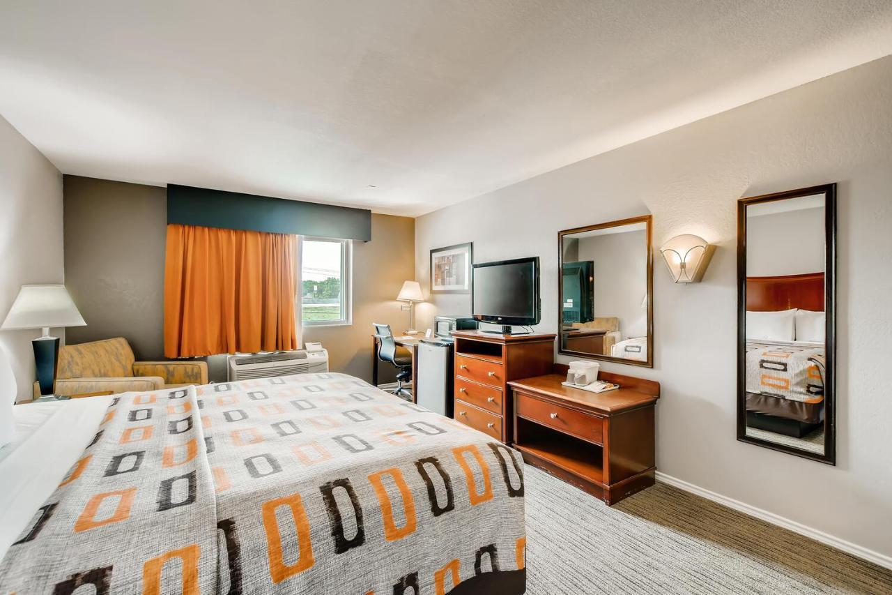 Orangewood Inn And Suites Midtown Austin Extérieur photo