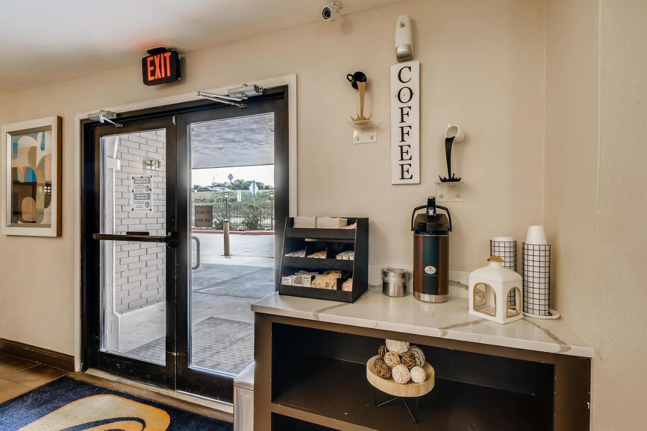 Orangewood Inn And Suites Midtown Austin Extérieur photo